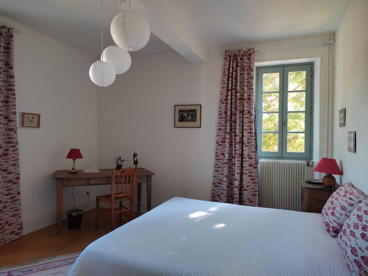 Bed and Breakfast Le Logis Du Pradet Moncrabeau Экстерьер фото