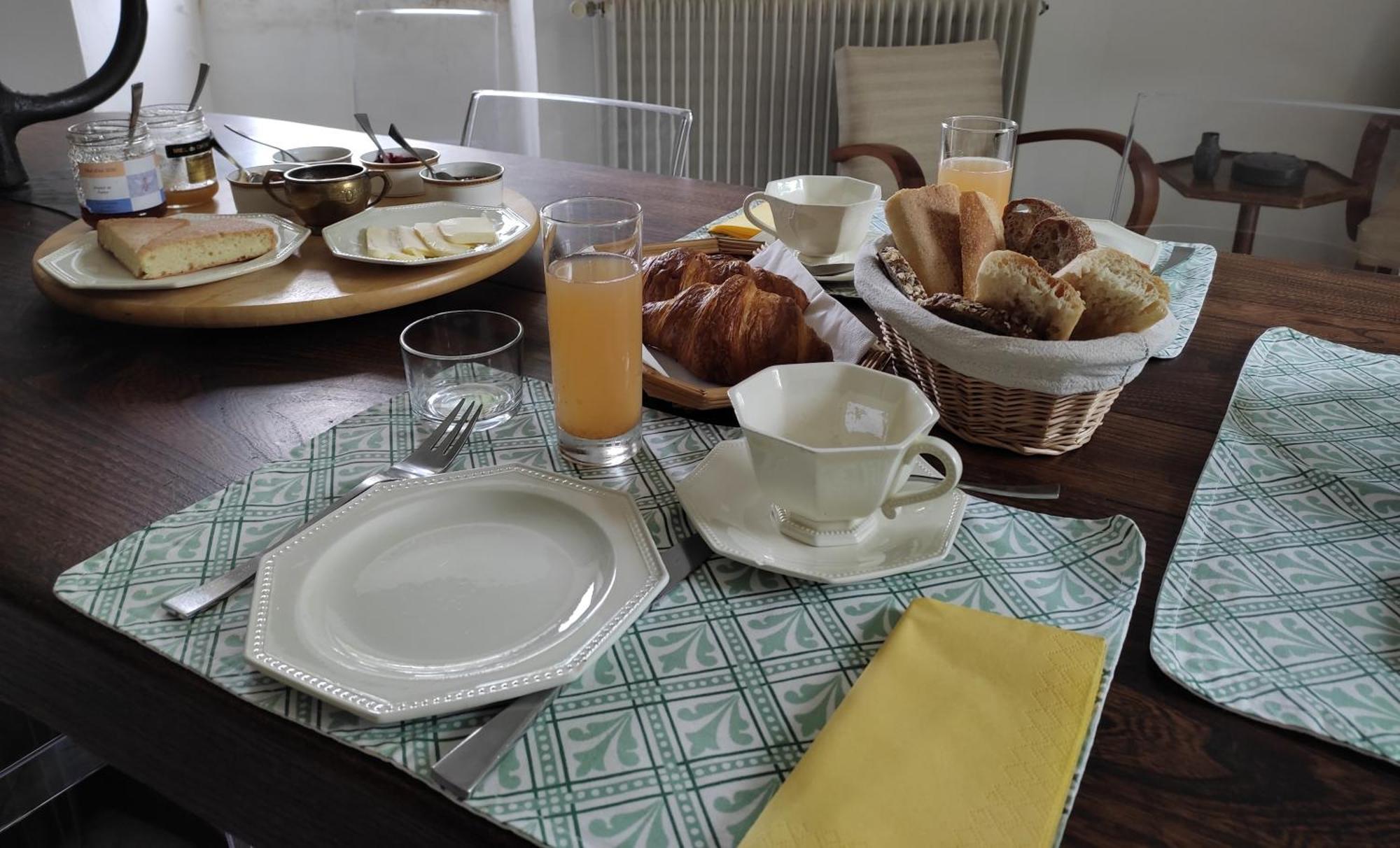 Bed and Breakfast Le Logis Du Pradet Moncrabeau Экстерьер фото